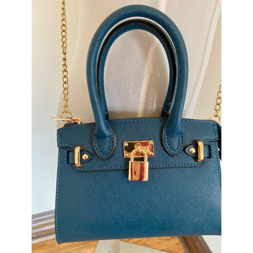 Vegan Leather Blue Crossbody Chain Mini Bag Purse Gold Lock Designer New Strap - Picture 4 of 9